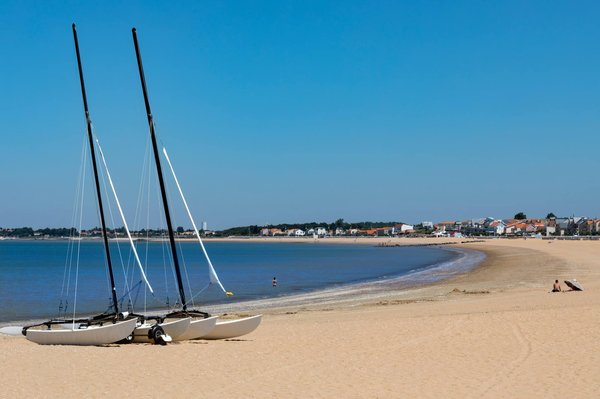 Où trouver les meilleures plages pour la planche à voile à Tarifa, Espagne?